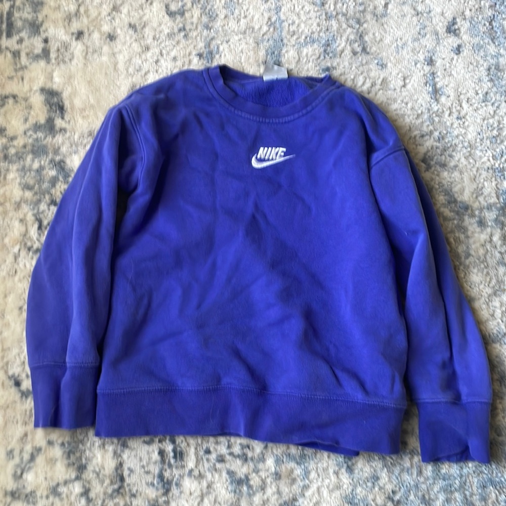 Nike purple sweatshirt. Size 10-12
